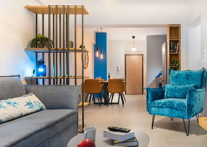 Suites 05-06 - Smart Cozy Suites - Large 2 Bedroom, Near Athens And Metro