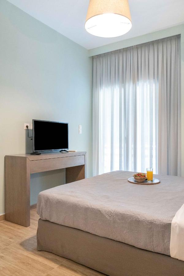 05-06 - Smart Cozy - Large 2 Bedroom, Near And Metro Athens